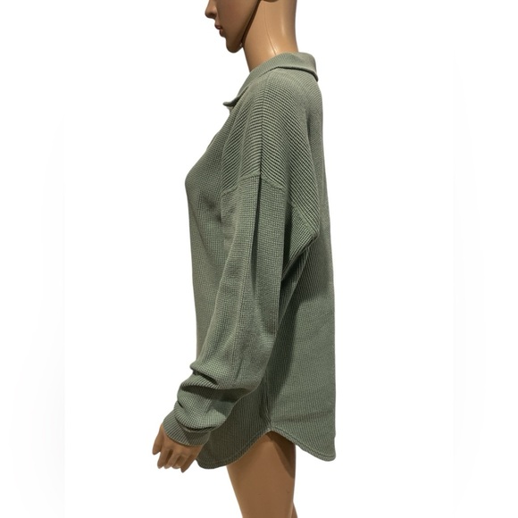 Green Button-Up Sweater Dress - Picture 3 of 4